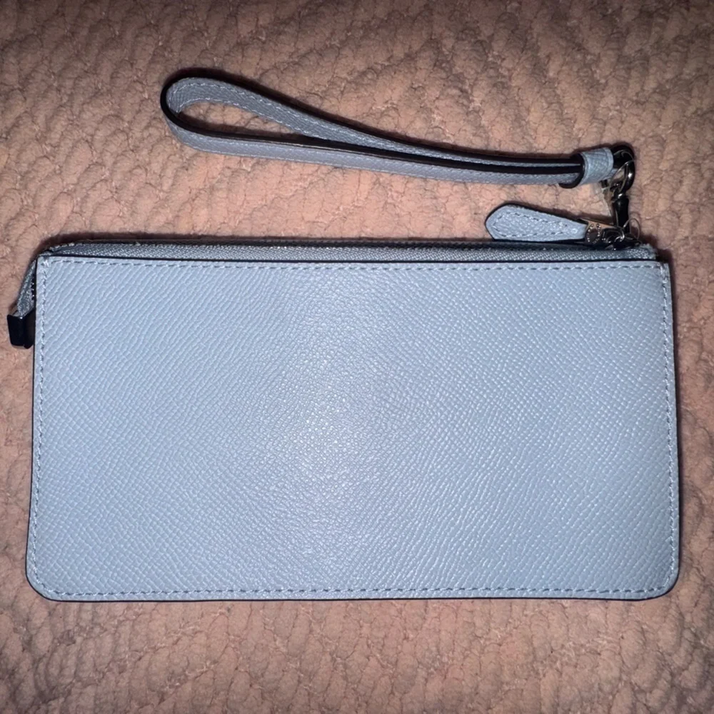 Coach Powder Blue Leather Wristlet Wallet w/ Strap NWOT